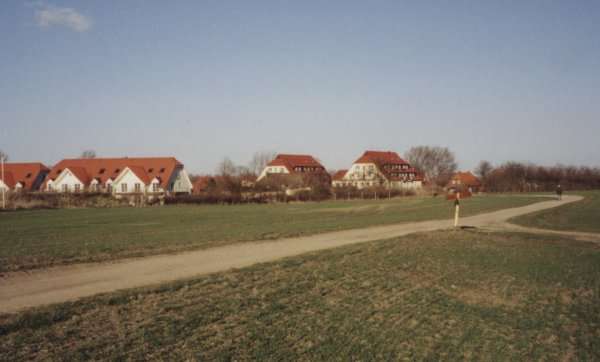 Wanderweg mit Blick zum Okjekt