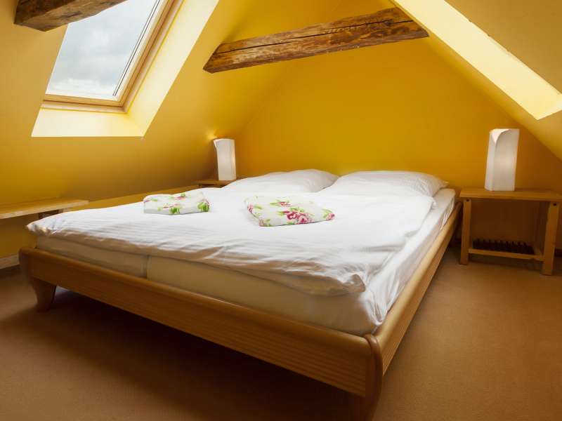 Schlafzimmer Dachbalken