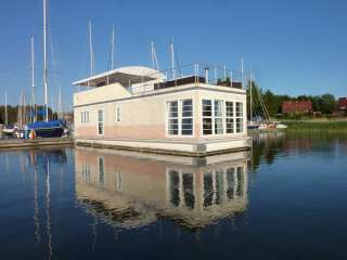 GroÃŸes Bild von Mecklenburg-Vorpommern Hausboot Ferienhaus