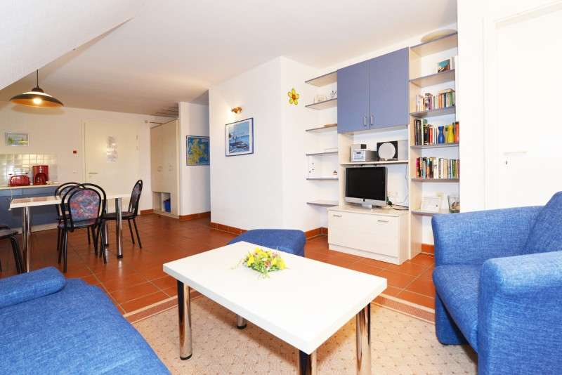 Ferienwohnung Dranske: Ostsee FeWo ideal für Familien Strandnähe Rügen