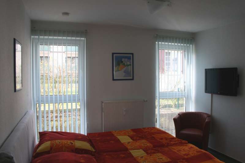 Schlafzimmer - Bildergalerie: Ferienhaus Binz Ferienwohnung Ostsee 3