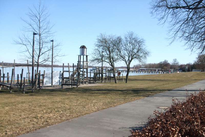 Abenteuerspielplatz am Hafen