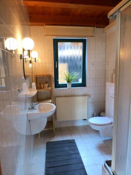 Badezimmer Dusche / WC