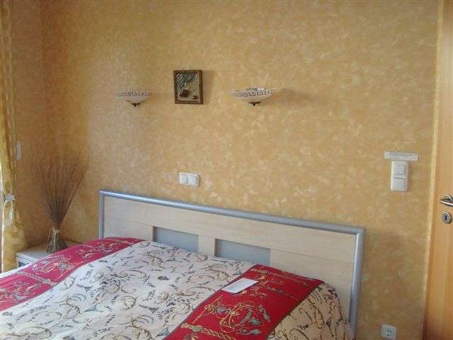 Schlafzimmer A 2 mit Zweit-TV