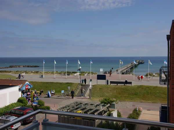 Blick v. Dachterr. zur Ostsee