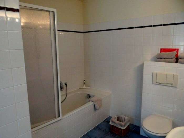 Badezimmer Wohnung 1